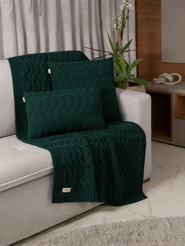 Kit Manta Sofa Quarto Sala Cama Decorativa Tricô + 2 Capas de Almofada Modelo Maldivas