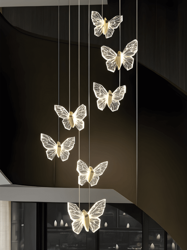 Luminária Pendente Lustre Borboleta de Luxo Cristal Dourada Moderna 3 Tons de Luz Bivolt